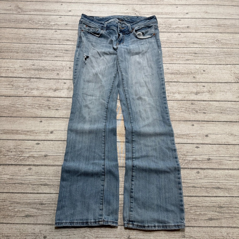 American Eagle Jeans Women's 6 Blue Light Wash Low Rise Bootcut Slim Fit Stretch